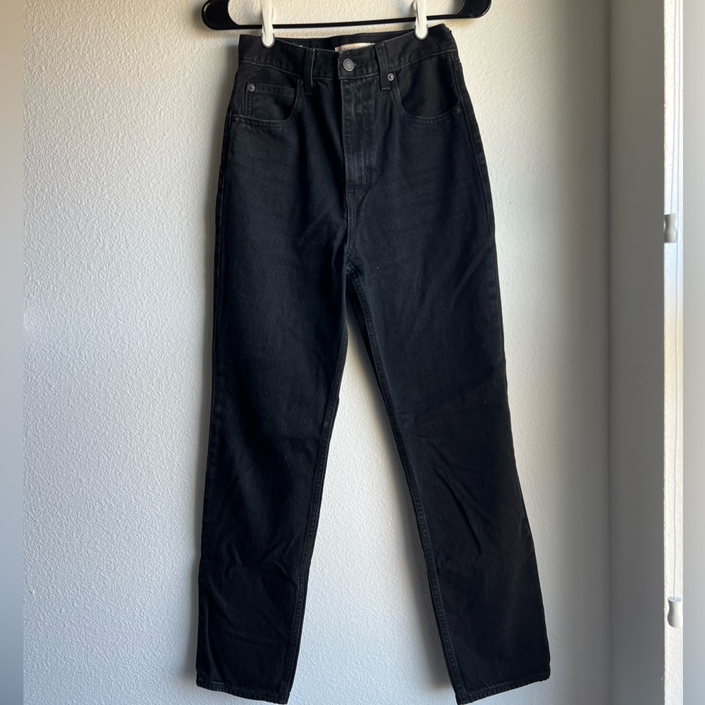 COPY - Levi 70s High Rise Slim Straight black jean